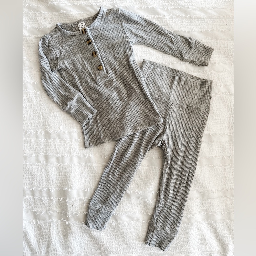 Lou Lou & Company Ryan ribbed top & bottom set